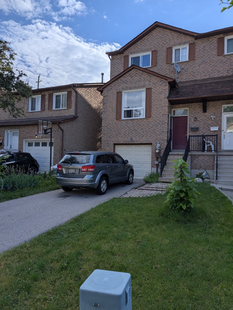 1-5 Cottonwood Ct, Markham: for lease by owner on MLS®